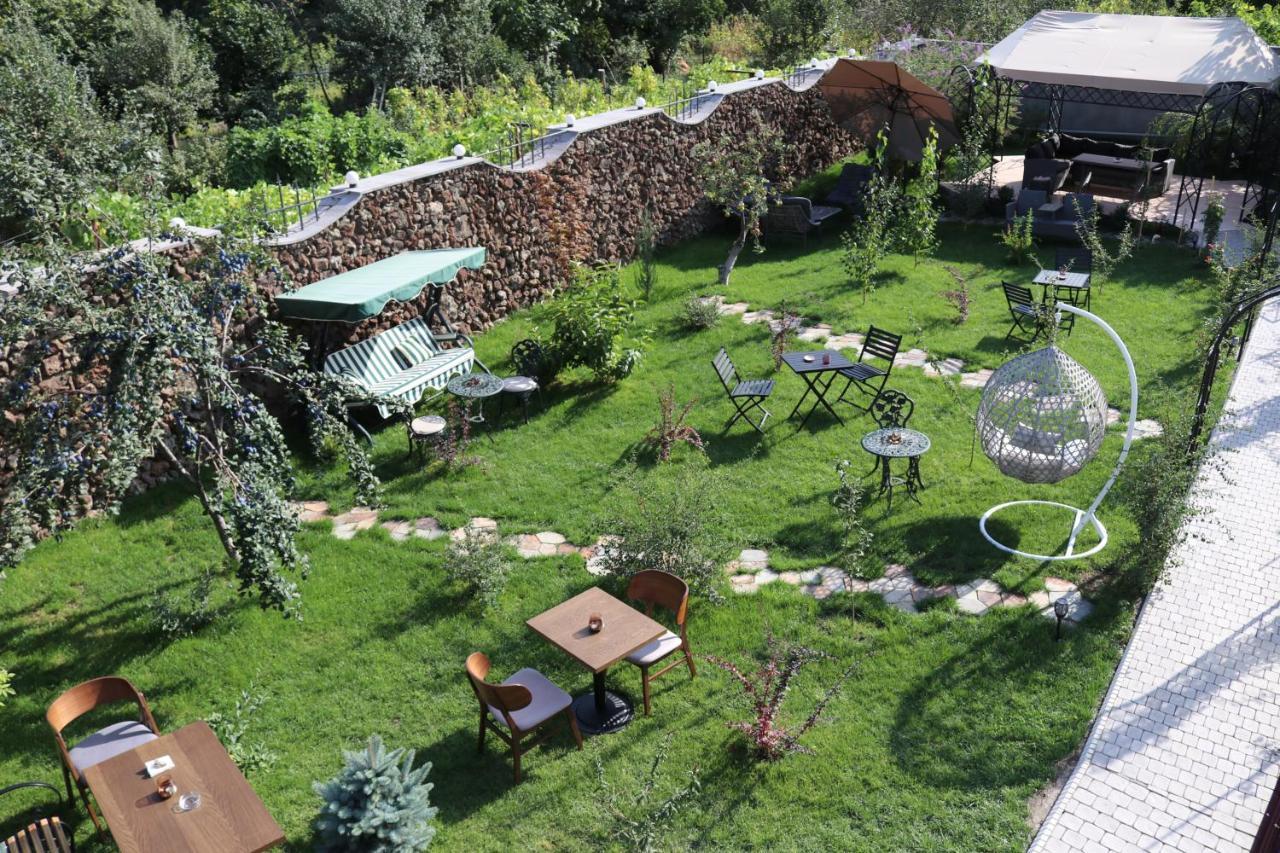 Redroof Country House Hotel Goris Esterno foto