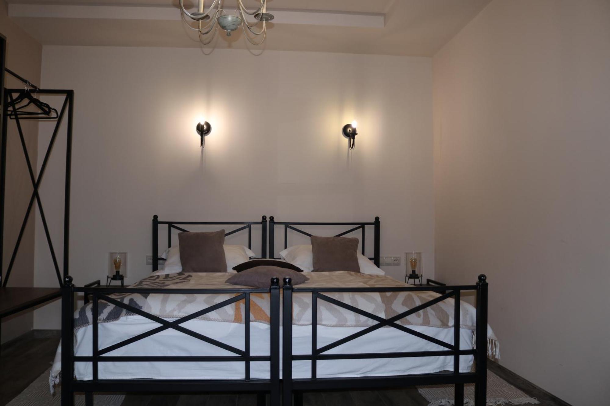 Redroof Country House Hotel Goris Esterno foto