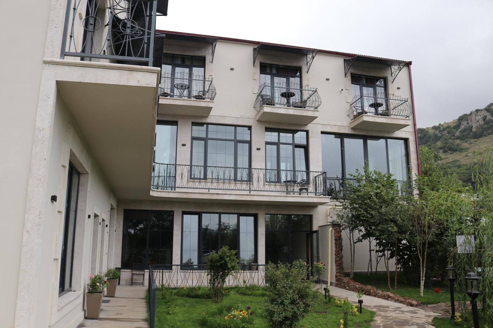 Redroof Country House Hotel Goris Esterno foto